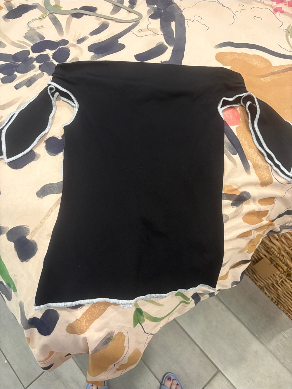 Off-Shoulder Black Crop Top with Contrast Trim